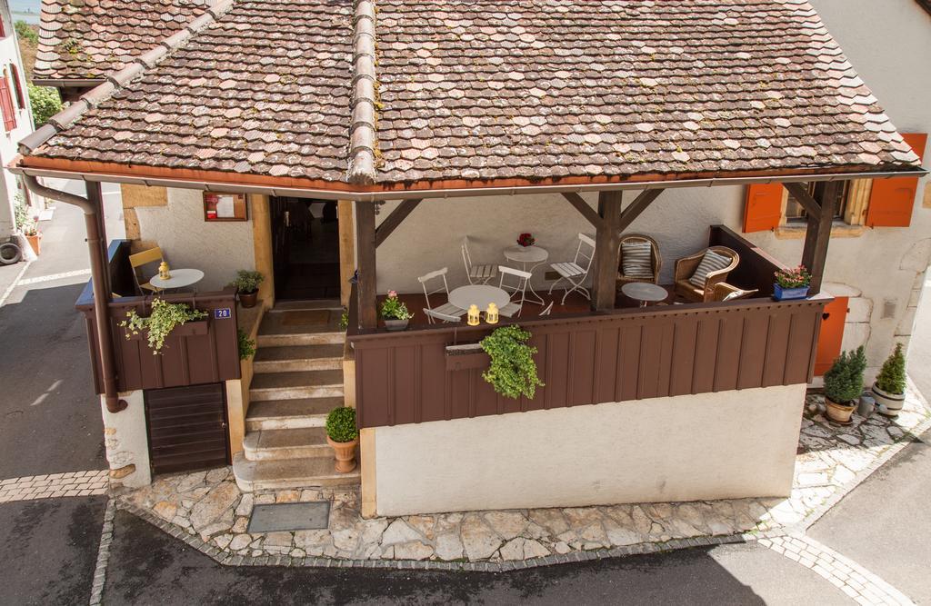 Hôtel Les Vieux Toits Neuchâtel Exterior foto