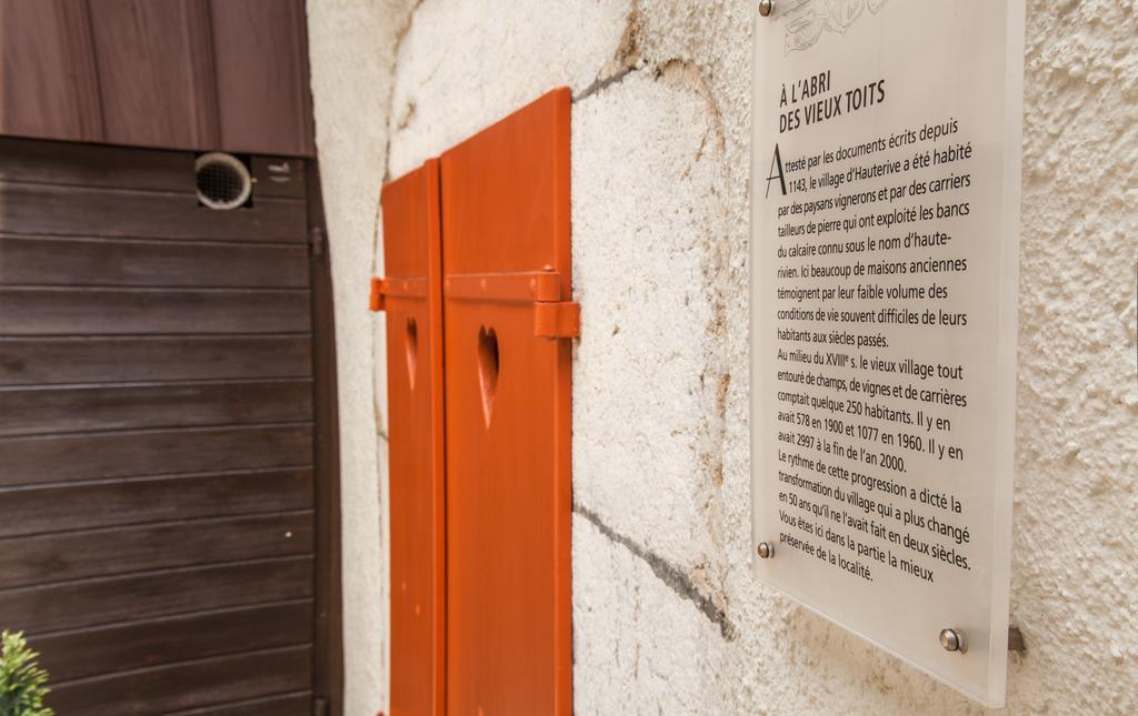 Hôtel Les Vieux Toits Neuchâtel Exterior foto